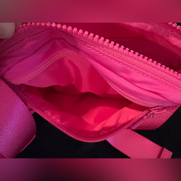 NWOT Lululemon Sonic Pink Belt Bag - Picture 9 of 10